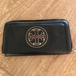Tory Burch wallet